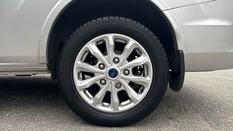 Ford Tourneo Custom Transit Custom Tourneo L2 Diesel Fwd 2.0 EcoBlue Hybrid 130ps L/R 8 Seater Titanium